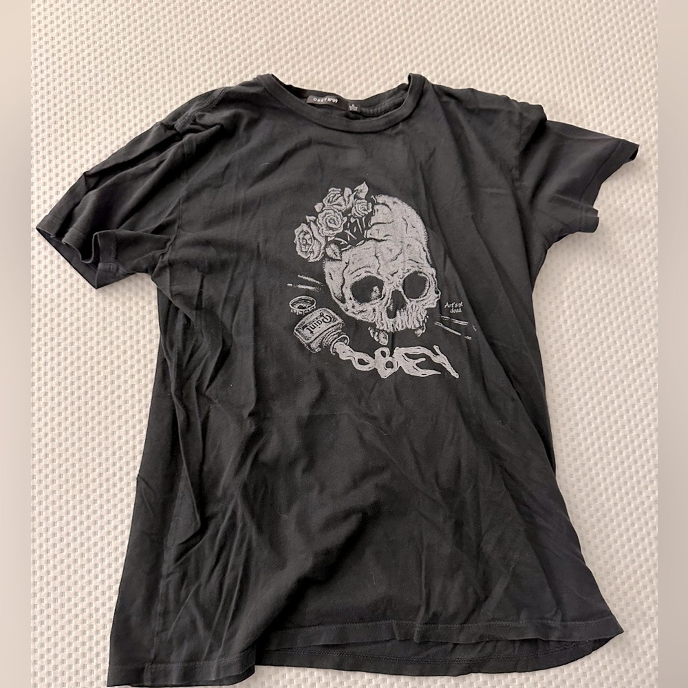 OBEY short sleeve skull T-shirt